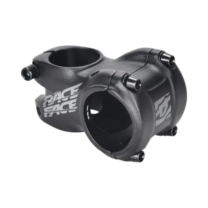 Potence RACE FACE CHESTER 0° Noir — vue principale sur fond blanc