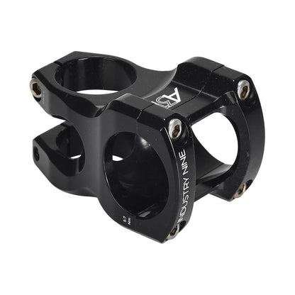 Potence INDUSTRY NINE A318 Noir — vue principale sur fond blanc