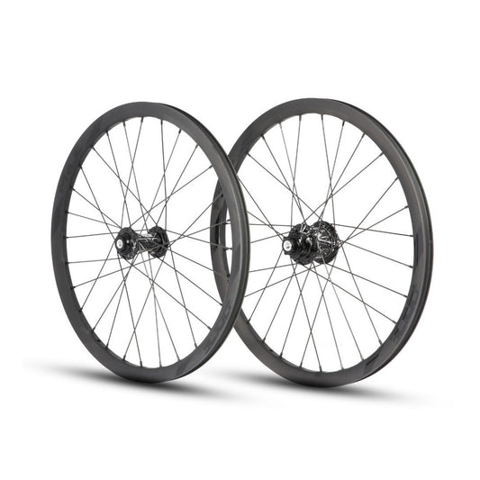 Paire de Roues PRIDE 20" (451mm) Carbone Wave Matt Black Disc Matrix Axes 10/10mm Noir