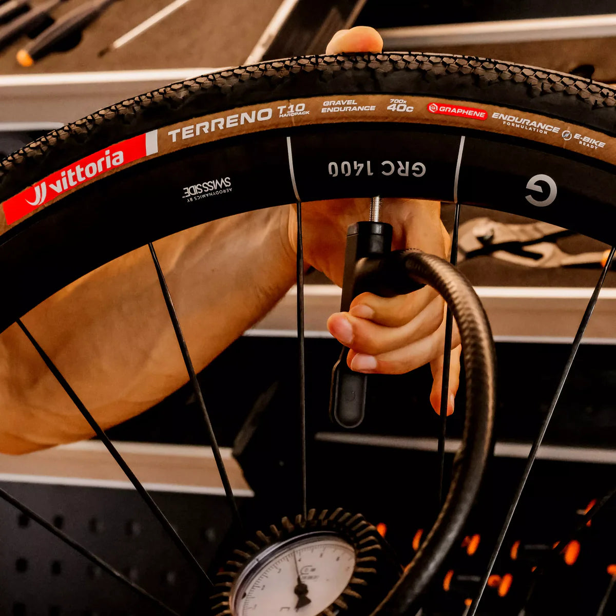 VITTORIA TERRENO T10 HARDPACK 700x40c Gravel Endurance Tubeless Ready Soft Brown pneumatika